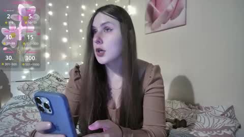 emma_just online show from October 10, 7:18 am