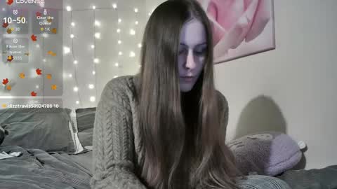 emma_just online show from November 25, 5:24 pm