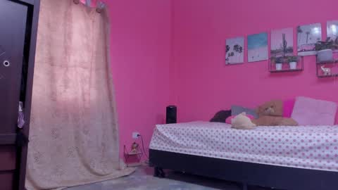 whises lits        online show from February 4, 1:16 pm