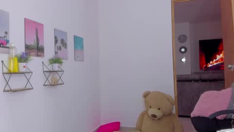 whises lits        online show from November 25, 12:49 pm