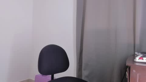 whises lits        online show from August 2, 10:08 pm
