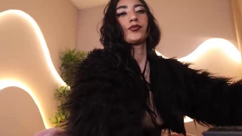 Snapshot of emma_lirys chatting on October 16, 6:47 am Emma online show from October 16, 6:47 am