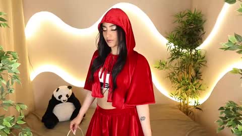 Snapshot of emma_lirys chatting on October 31, 6:58 am Emma online show from October 31, 6:58 am