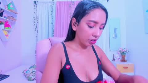 Emma online show from February 28, 7:46 pm