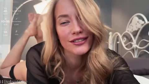 Emma Voss online show from March 7, 6:21 am