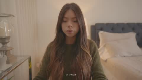 Snapshot of emma_lu1 chatting on October 16, 3:13 pm emma_lu1 online show from October 16, 3:13 pm