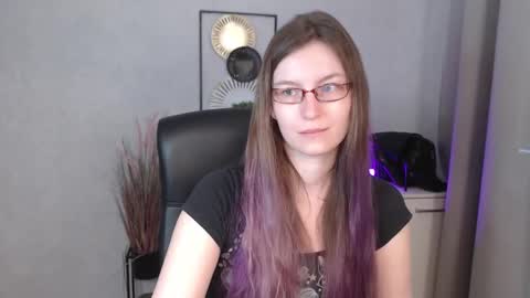 emma online show from September 18, 5:42 am