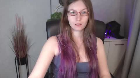 emma online show from October 29, 6:48 am