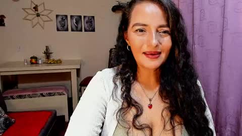  emma luxy online show from April 9, 6:19 am