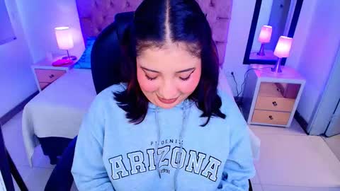 Emma Monserratt online show from November 13, 8:08 pm