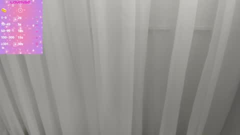 Snapshot of emma_morgann chatting on March 7, 11:18 am Emma Morgann online show from March 7, 11:18 am