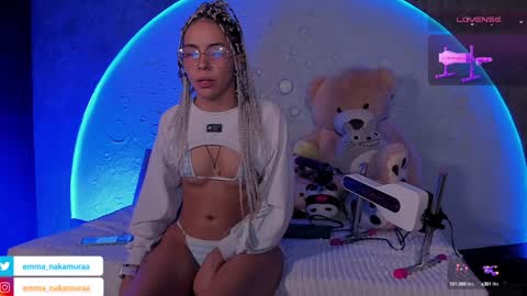     online show from December 12, 1:17 pm