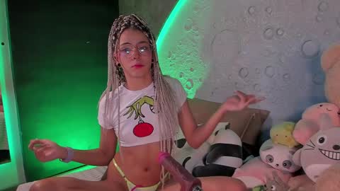     online show from December 23, 10:10 am