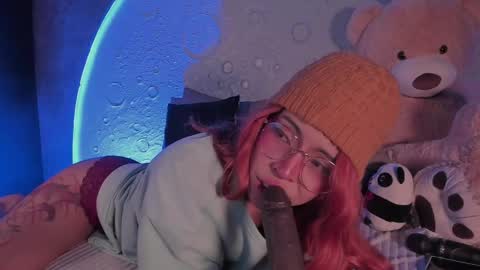     online show from February 13, 1:05 pm