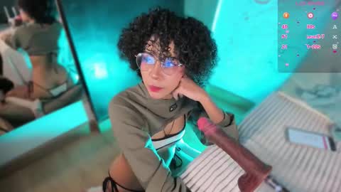     online show from September 11, 10:15 am