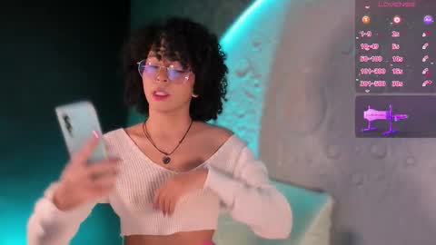     online show from October 16, 10:05 am