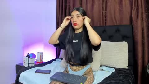 Emma online show from April 14, 10:10 am