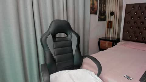 Emma online show from February 11, 9:35 pm