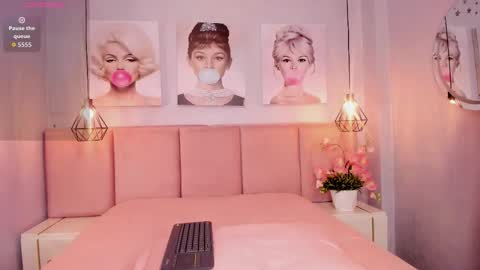 Emma online show from September 12, 2:44 am