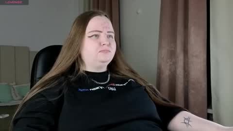 Snapshot of emma_razoom chatting on January 13, 10:04 pm Emma Razumovskaya online show from January 13, 10:04 pm