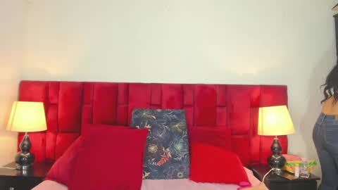 Snapshot of emma_rosse_01 chatting on September 27, 6:07 am Emma rosse online show from September 27, 6:07 am