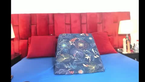 Snapshot of emma_rosse_01 chatting on October 10, 5:06 am Emma rosse online show from October 10, 5:06 am