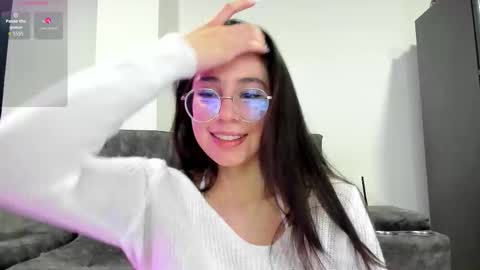 Emma online show from December 2, 4:18 am