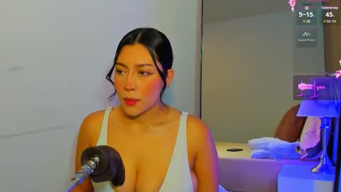   online show from March 17, 11:46 am