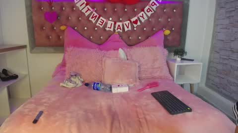 neko  online show from February 9, 8:45 pm