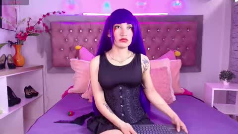 neko  online show from October 4, 10:19 pm