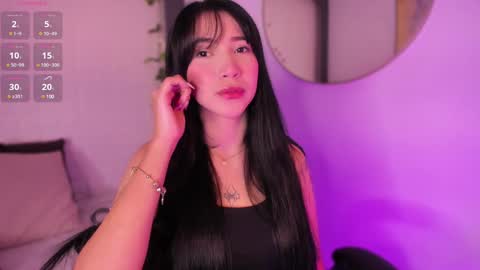 Snapshot of emma_woods__ chatting on January 7, 11:48 am emma_woods__ online show from January 7, 11:48 am