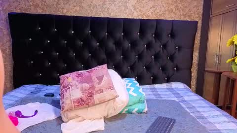 Snapshot of emma_xue chatting on September 22, 7:05 pm Emma online show from September 22, 7:05 pm