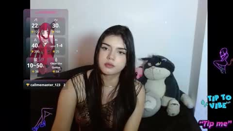 Snapshot of emma_yui19 chatting on October 8, 11:13 pm emma online show from October 8, 11:13 pm