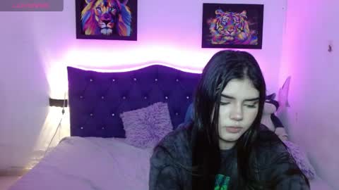 emma online show from April 22, 12:02 am