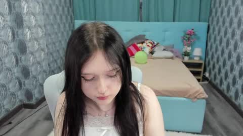 Snapshot of emmablissa chatting on May 29, 2:42 am emmablissa online show from May 29, 2:42 am