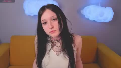 Snapshot of emmablissa chatting on June 18, 1:17 am emmablissa online show from June 18, 1:17 am