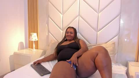 EmmaBrantt  online show from April 23, 4:14 am