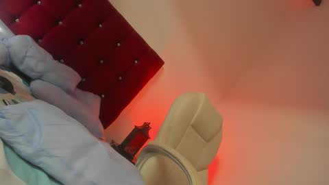 emmabrown10 online show from December 4, 2:15 pm