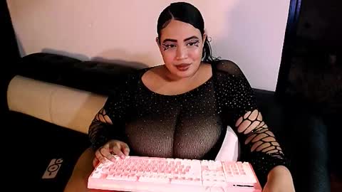 emmacamille2 online show from October 15, 6:57 am