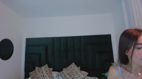 Snapshot of emmacarther chatting on October 26, 6:03 pm Emma online show from October 26, 6:03 pm