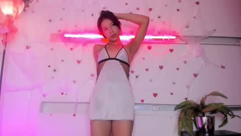 emmaclark_1 online show from October 24, 8:38 pm