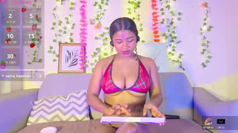 Emma online show from November 30, 2:10 pm