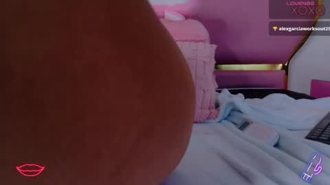 Welcome Im yosein  Your love is my passion activate it with your tips and enjoy with me online show from November 20, 11:48 pm