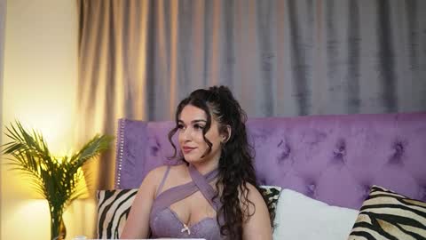  Emma  online show from November 3, 6:53 pm