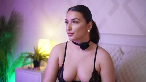  Emma  online show from March 29, 7:14 pm