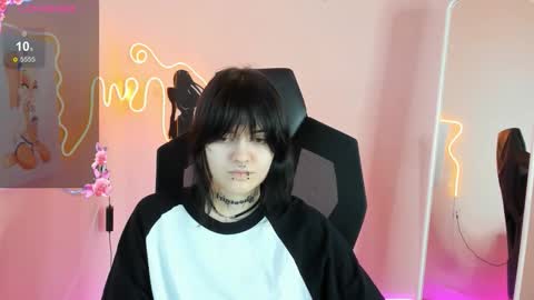 Emma online show from March 7, 9:50 am