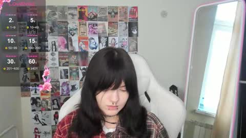 Emma online show from March 9, 1:42 am