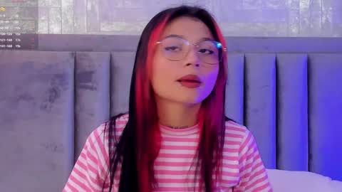 Snapshot of emmaduff_ chatting on September 23, 12:08 pm online show from September 23, 12:08 pm