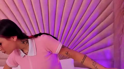 Snapshot of emmaduff_ chatting on September 24, 11:24 am online show from September 24, 11:24 am