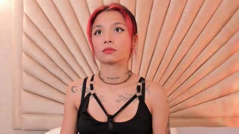 Snapshot of emmaduff_ chatting on November 5, 12:16 pm online show from November 5, 12:16 pm